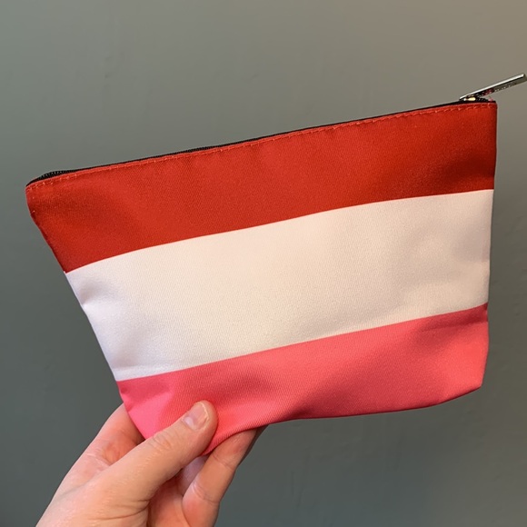 NWOT - Kate Spade X Clinique Red Beauty Pouch - Picture 2 of 4